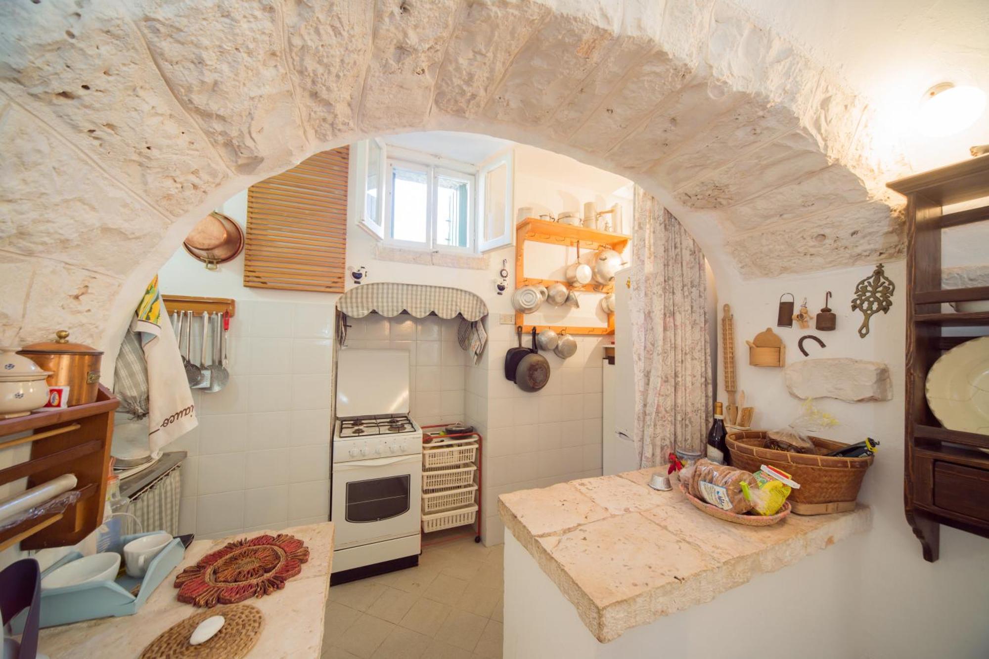 Trulli Girasoli E Viole Cocolicchio Quarto foto